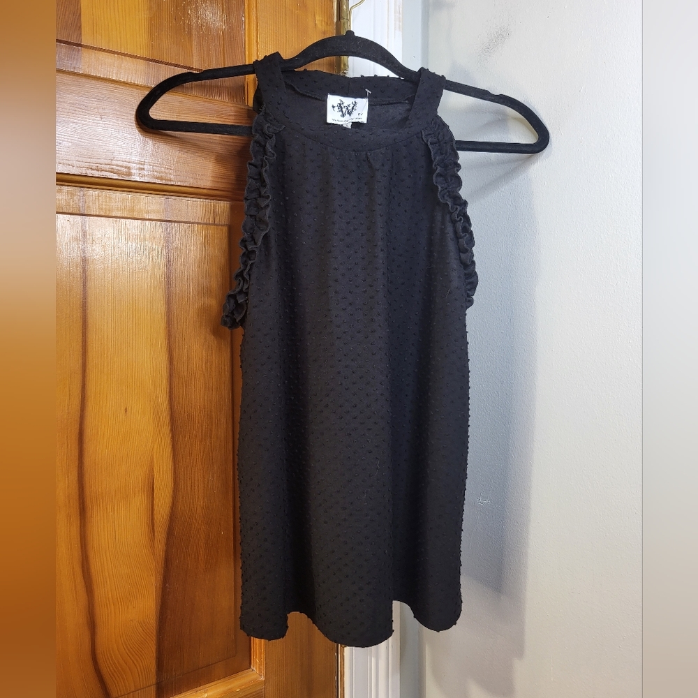 Who Wear What When Where NWT Women's Sleeveless Knobbed Top